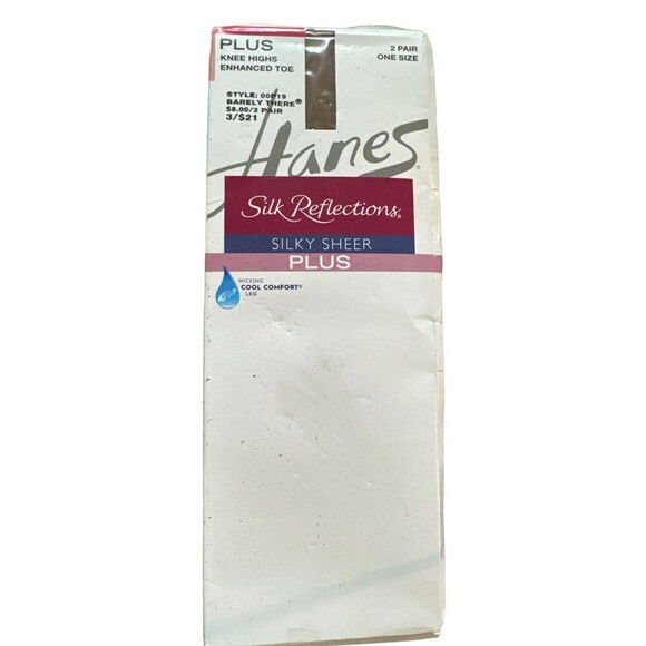 Hanes Silk Reflections Plus Knee Highs Enhanced Toe One Size 2 pair Barely There - Picture 16 of 16